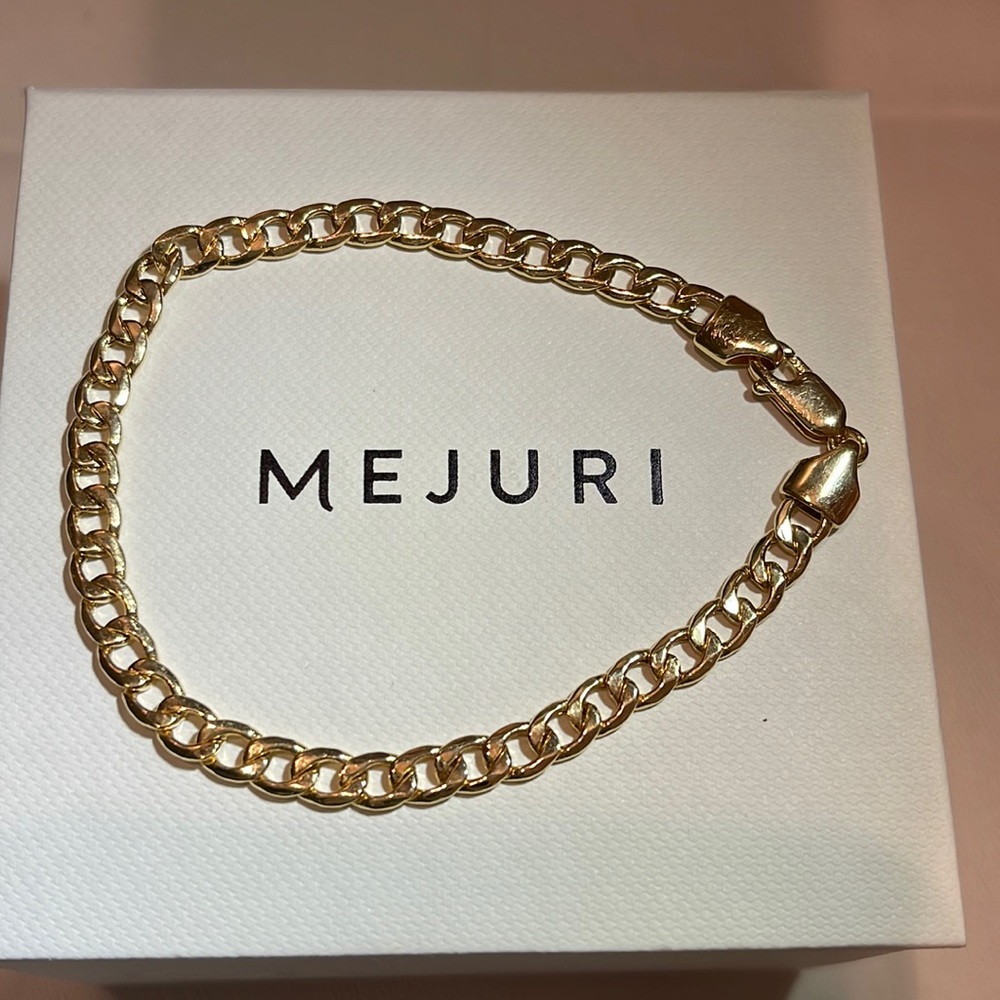 Mejuri flat curb chain 14K yellow gold 7.5” bracelet